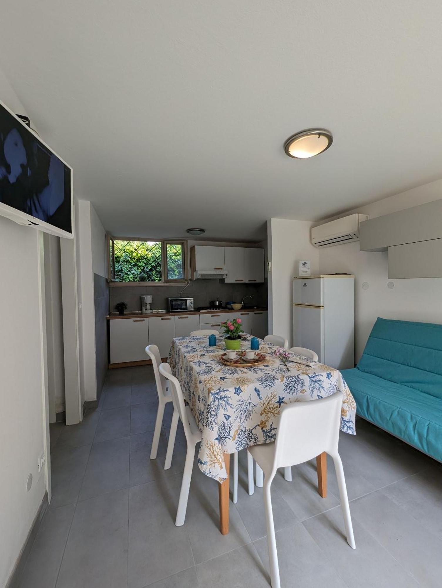 Villa Tre Pini ลินญาโน ซับเบียโดโร ภายนอก รูปภาพ